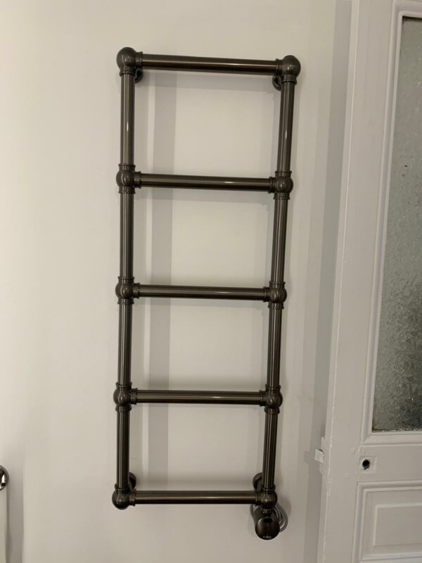 Estrada Radiateur Design